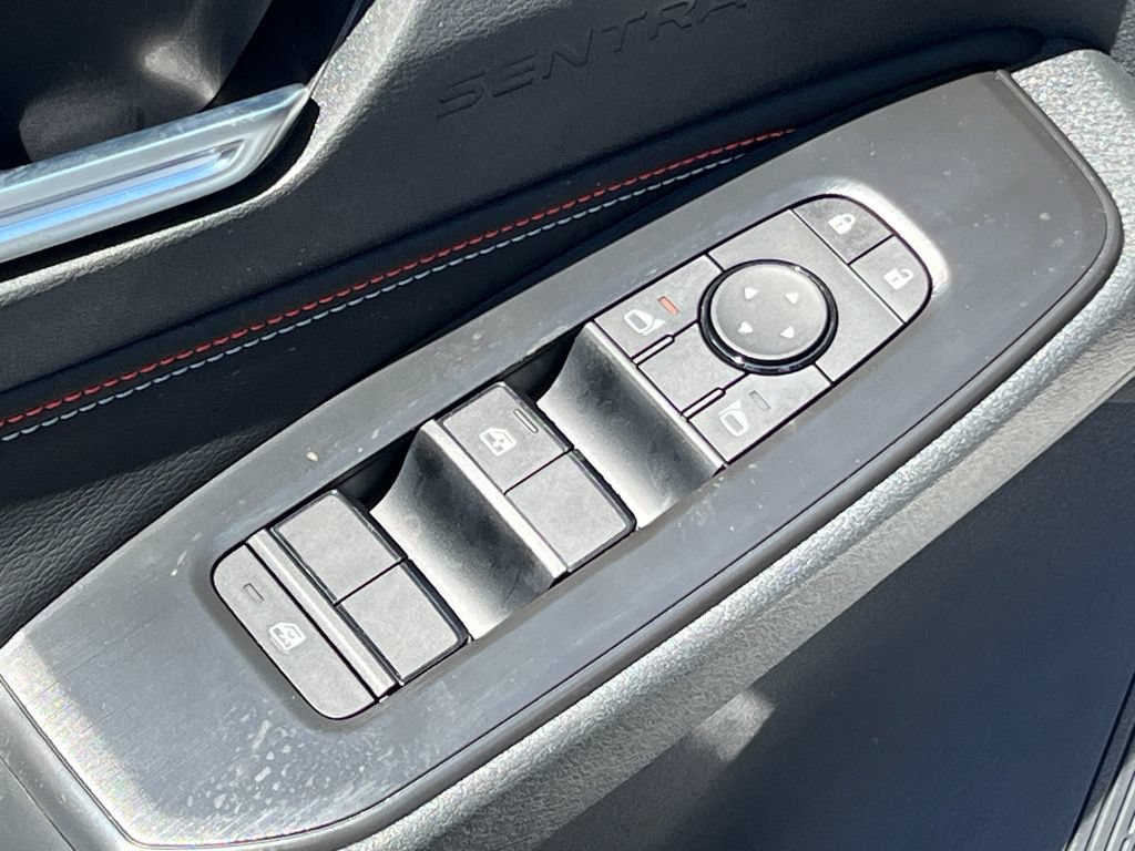 New 2026 Nissan Sentra SR w/ SR Premium Package FWD image 8