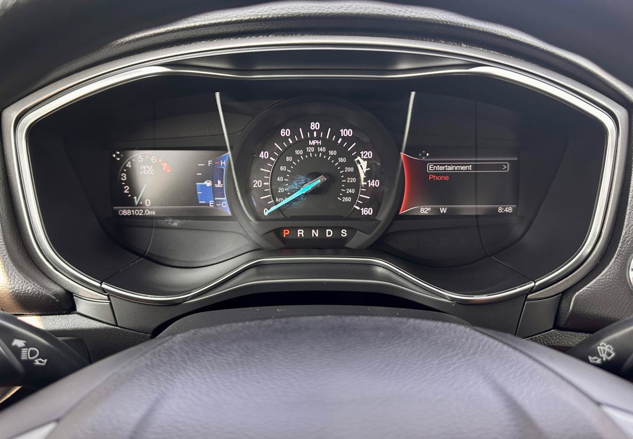Used 2017 Ford Fusion SE w/ Fusion SE Technology Package FWD image 38
