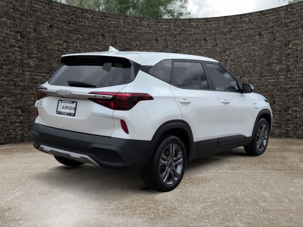 Used 2022 Kia Seltos LX AWD/4WD image 7