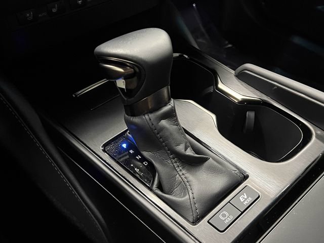 Used 2024 Lexus ES 300h w/ Premium Package image 21