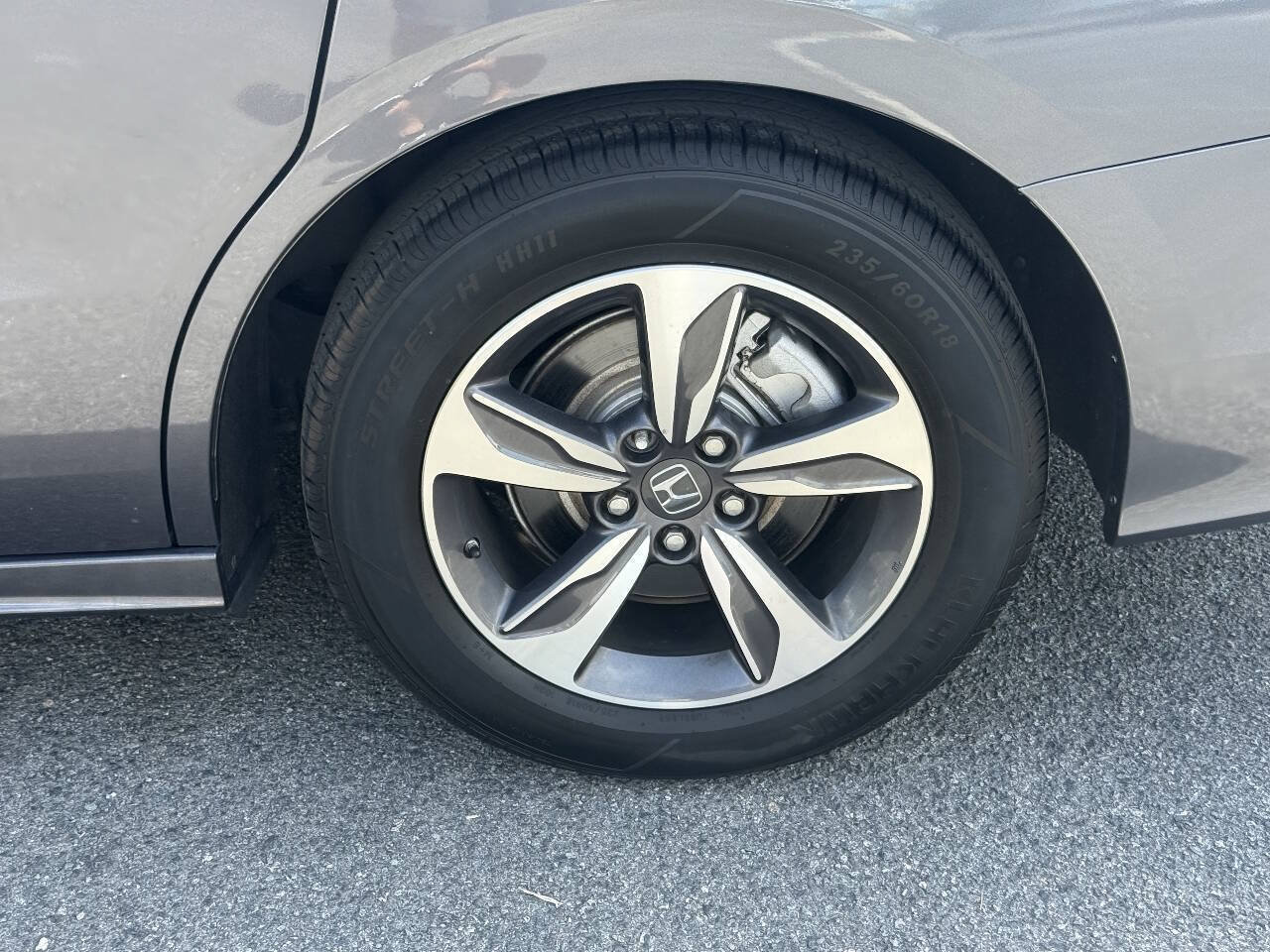 Used 2020 Honda Odyssey Touring image 13