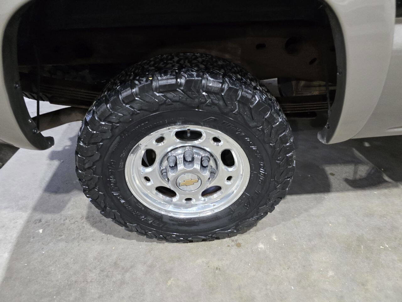 Used 2002 Chevrolet Silverado 1500 LT w/ Off-Road Skid Plate Pkg AWD/4WD image 24