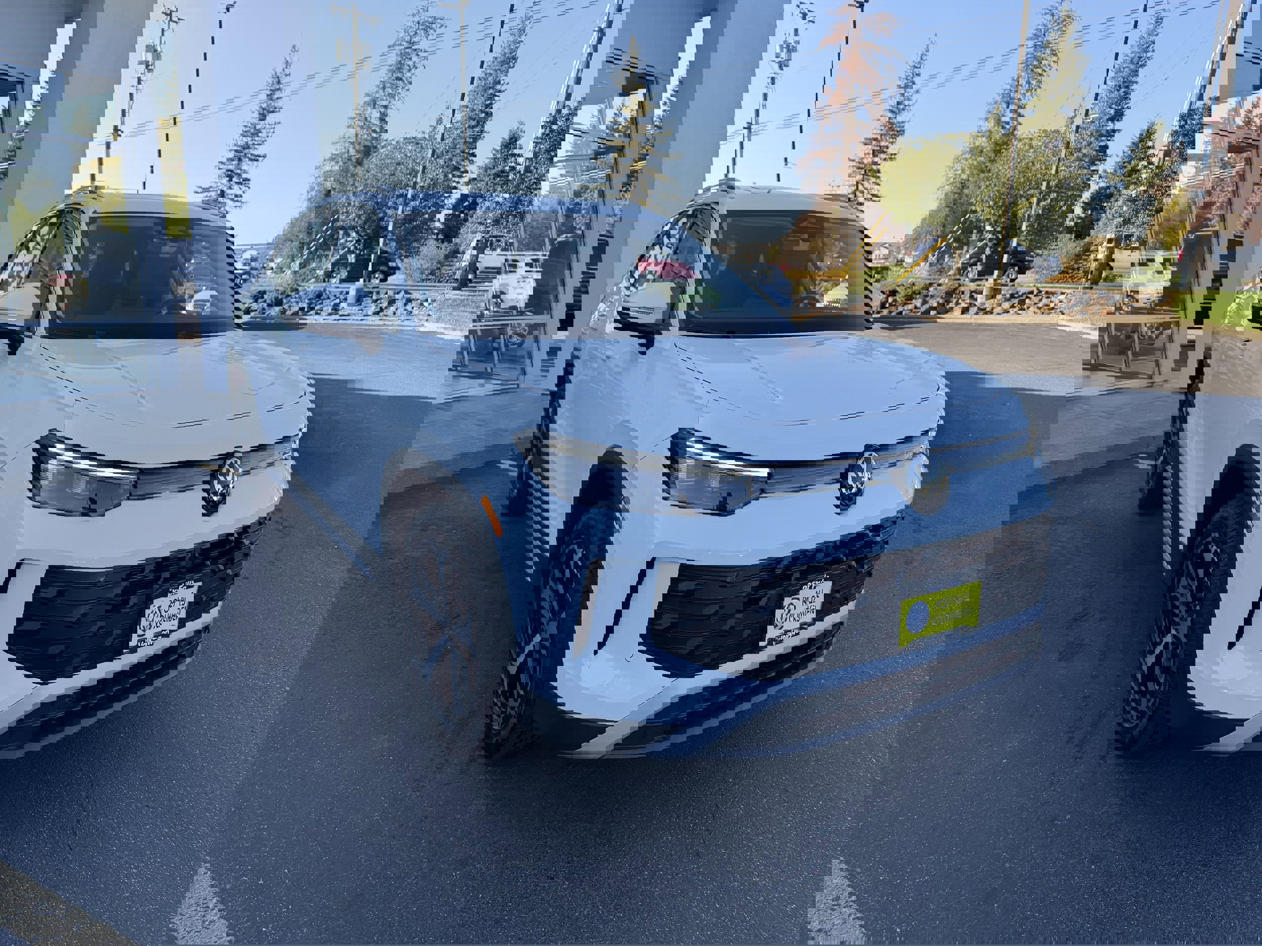 New 2025 Volkswagen Tiguan SE image 3