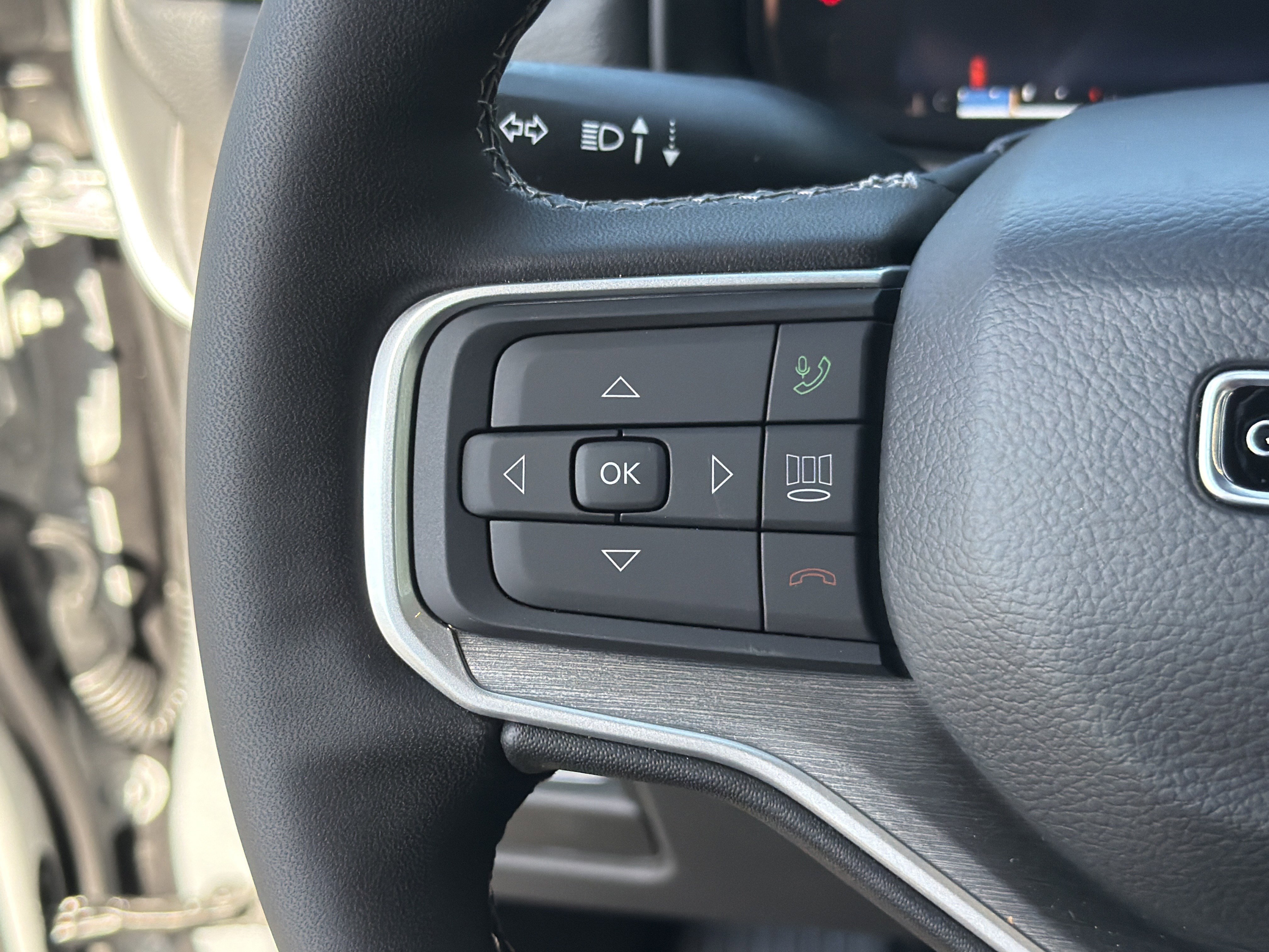 New 2026 Jeep Grand Wagoneer L 2WD image 31