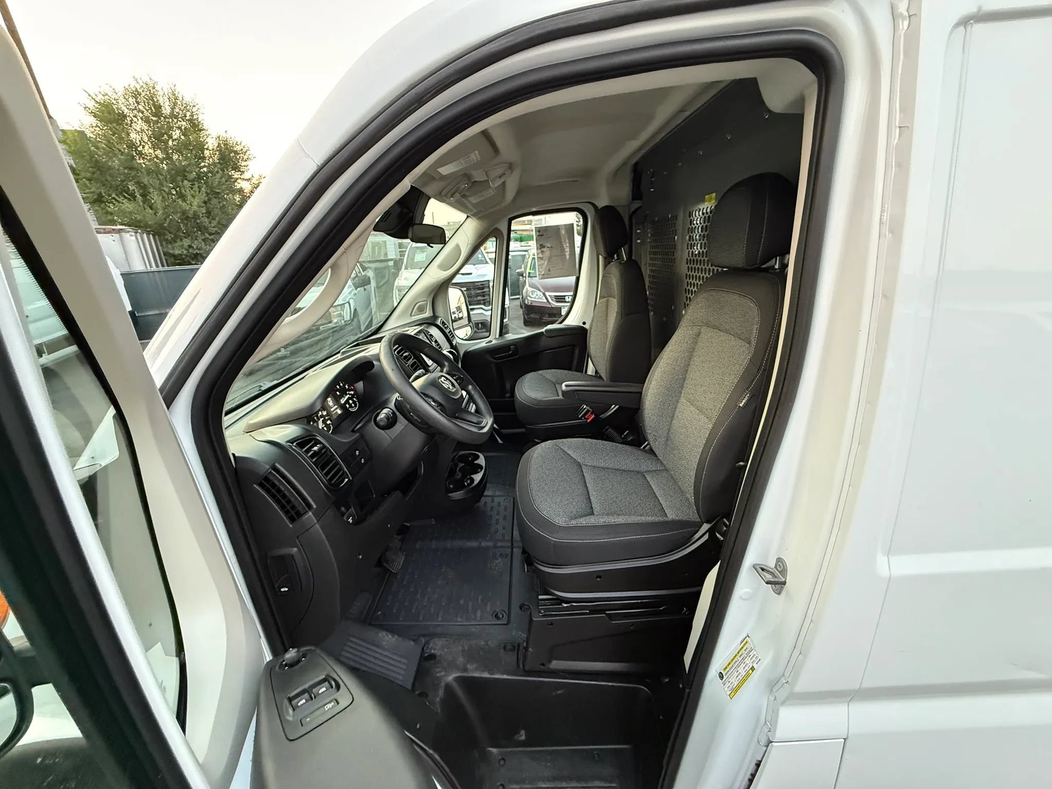 Used 2022 RAM ProMaster 1500 FWD image 15