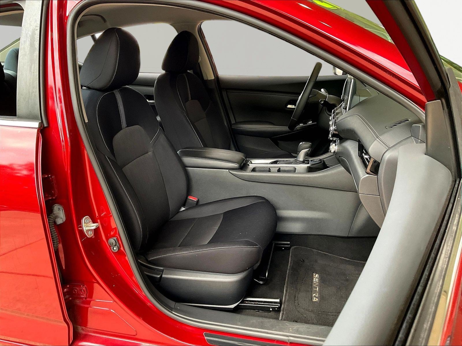 Used 2021 Nissan Sentra SV FWD image 28