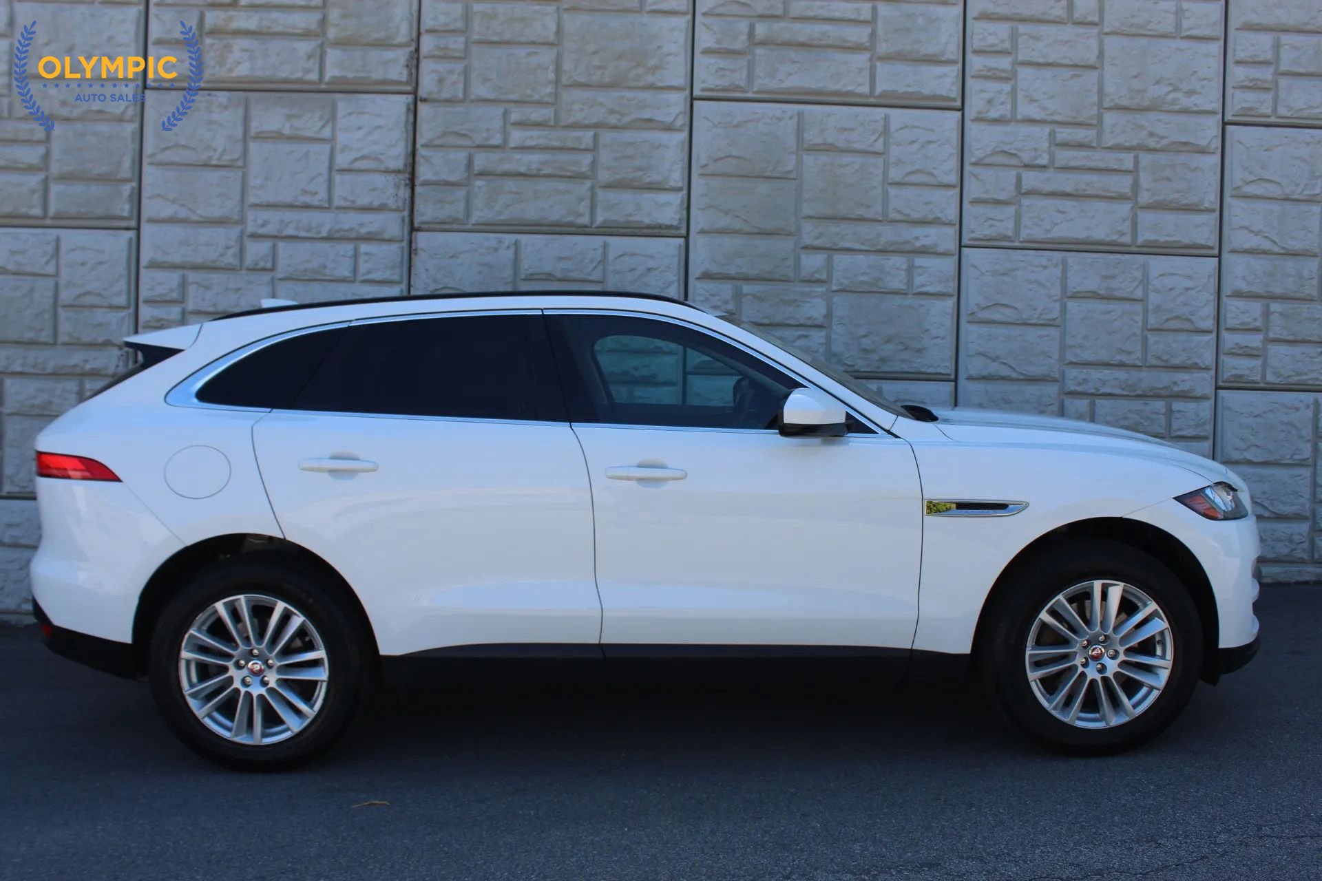Used 2017 Jaguar F-PACE Prestige AWD/4WD image 8