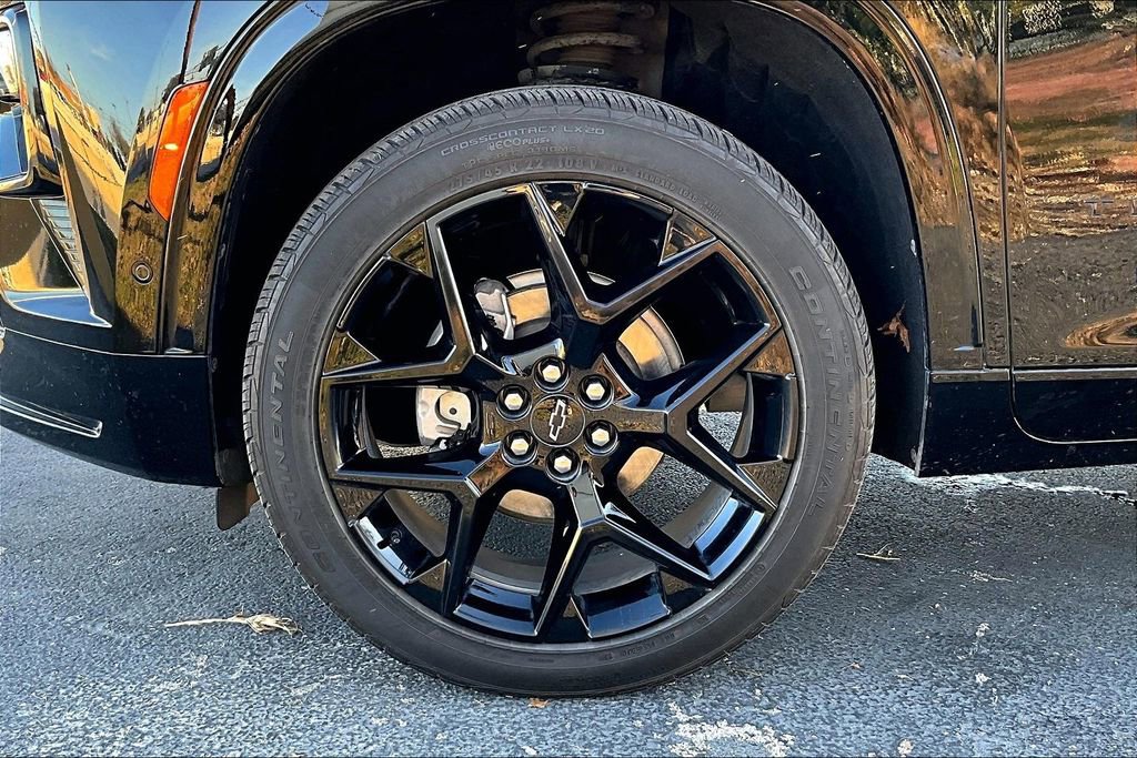 Used 2024 Chevrolet Traverse RS image 11