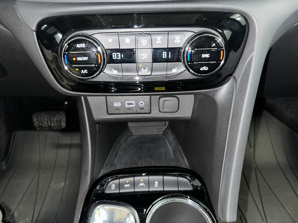 Used 2022 Buick Encore GX Essence w/ Experience Buick Package AWD/4WD image 14
