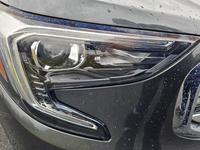 Used 2021 GMC Terrain SLT image 4