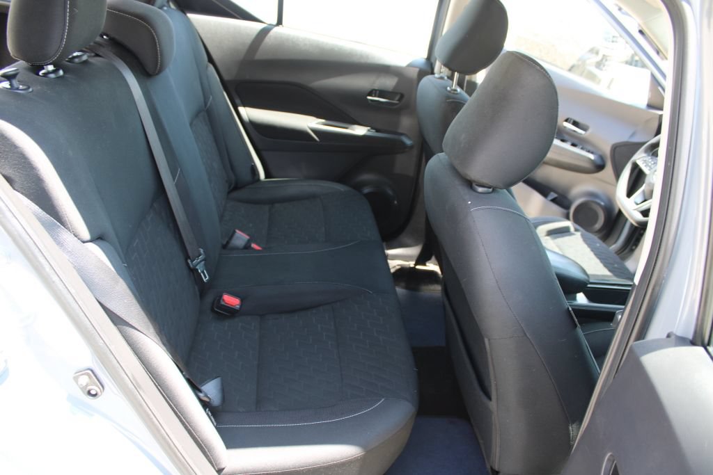 Used 2021 Nissan Kicks SV FWD image 11