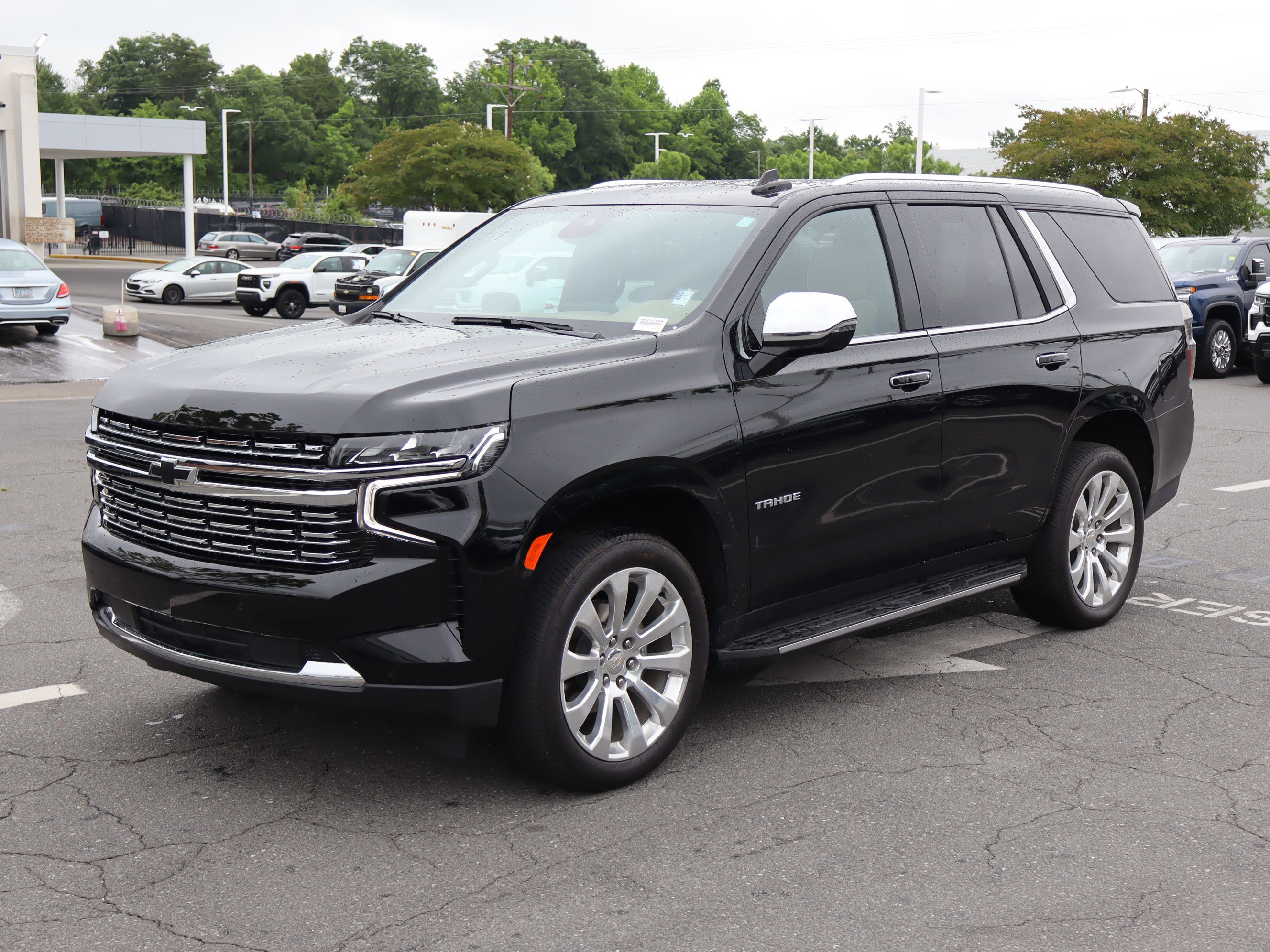 Used 2023 Chevrolet Tahoe Premier w/ Max Trailering Package AWD/4WD image 5
