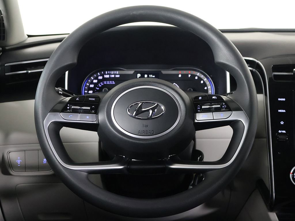 Used 2024 Hyundai Tucson SE image 28