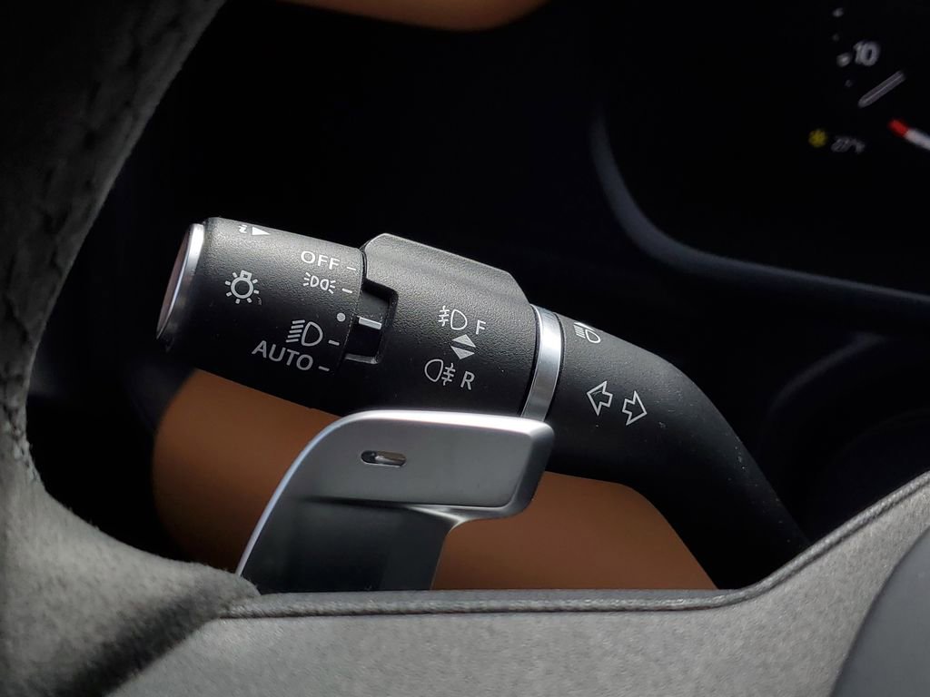 Used 2023 Land Rover Defender 110 V8 image 18