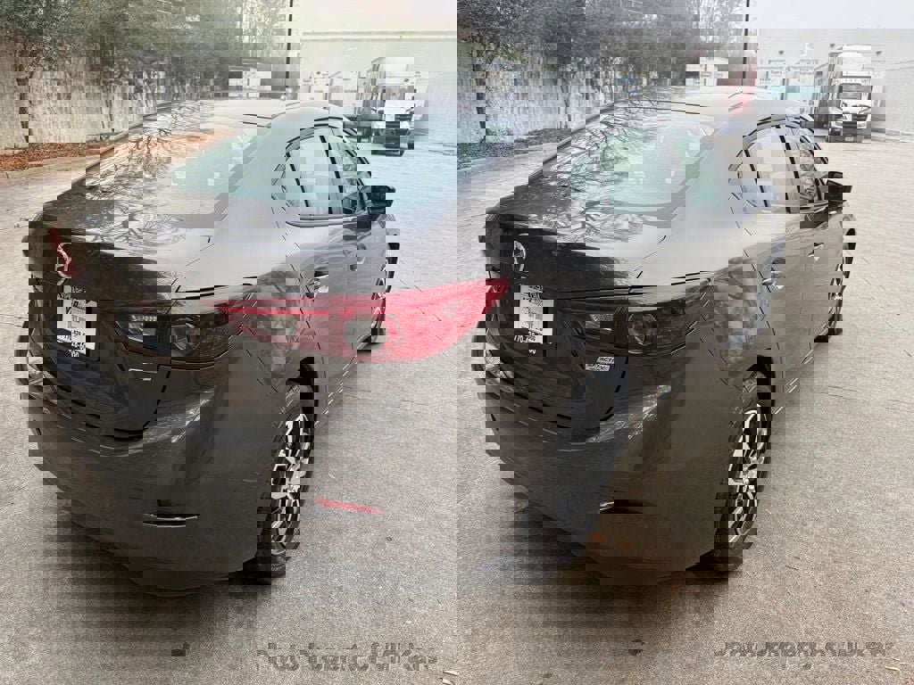 Used 2017 MAZDA MAZDA3 Sport image 5