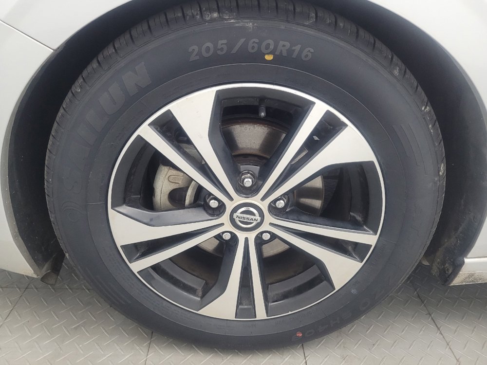 Used 2020 Nissan Sentra SV FWD image 31
