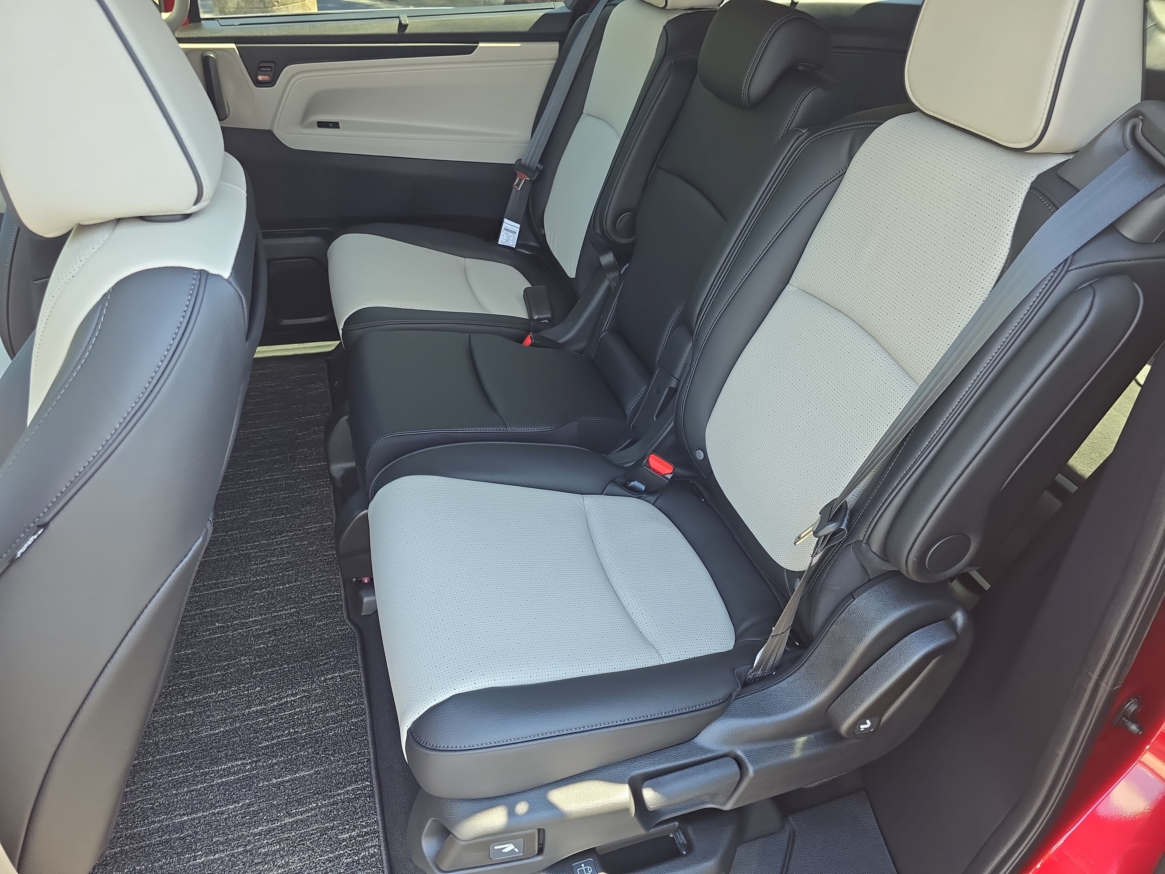 New 2027 Honda Odyssey Elite image 15
