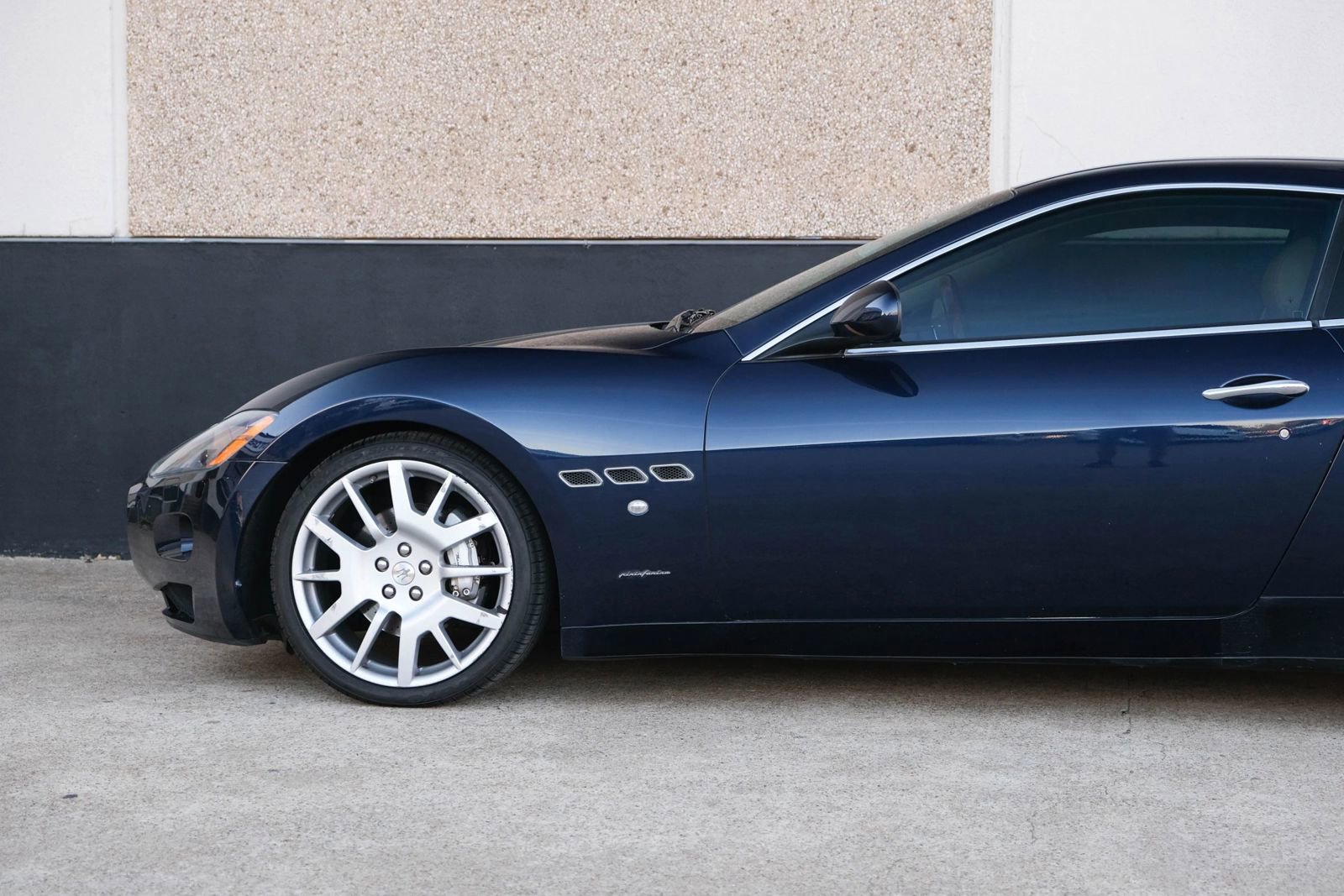 Used 2010 Maserati GranTurismo Coupe 2D image 7