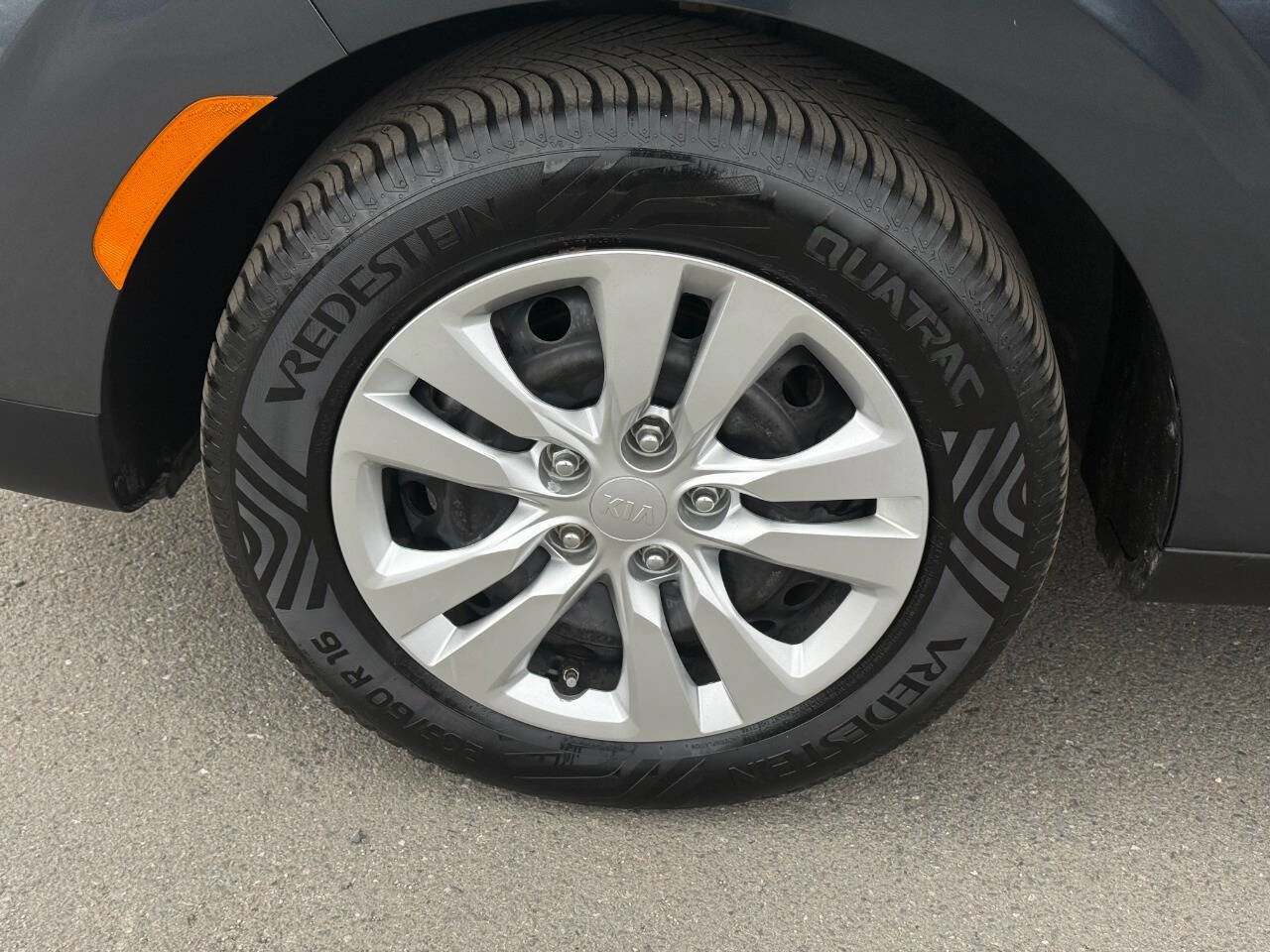 Used 2020 Kia Soul LX FWD image 38