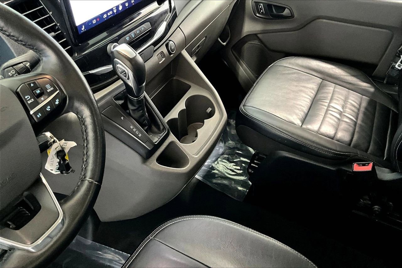 Used 2023 Ford Transit 350 XLT image 17