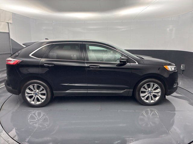 Used 2019 Ford Edge Titanium AWD/4WD image 5
