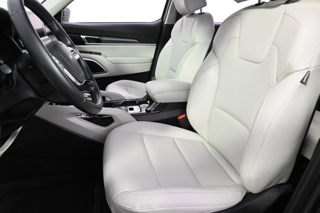 Used 2022 Kia Telluride S image 13