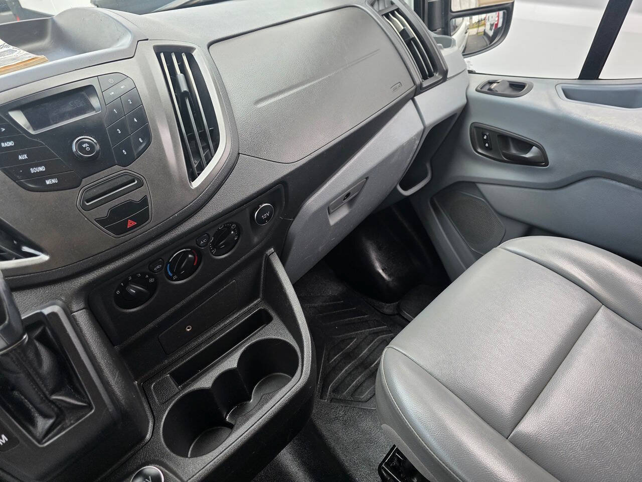 Used 2019 Ford Transit 350 XL RWD image 19