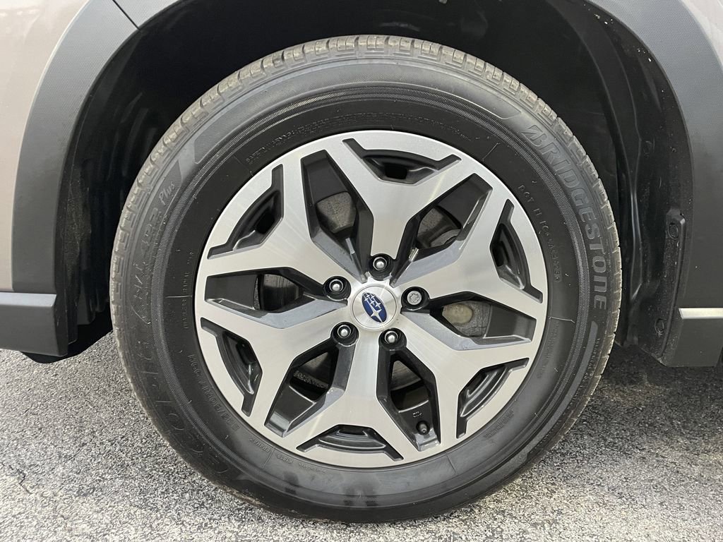 Used 2024 Subaru Forester Premium image 34