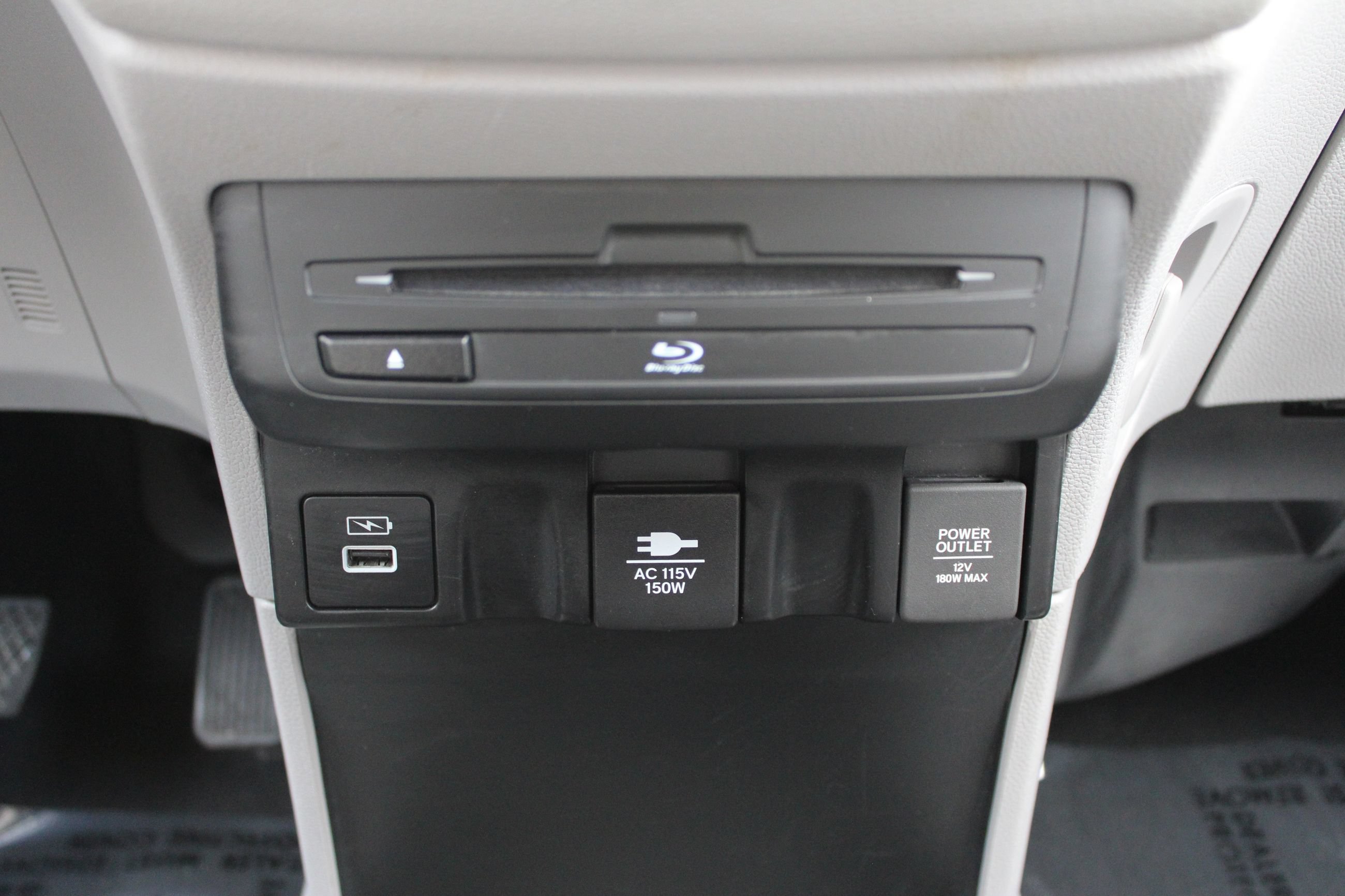 Used 2023 Honda Odyssey Elite image 24