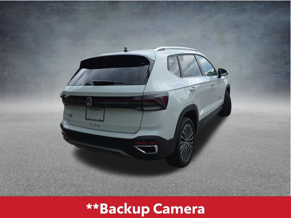 Used 2025 Volkswagen Taos SE FWD image 4