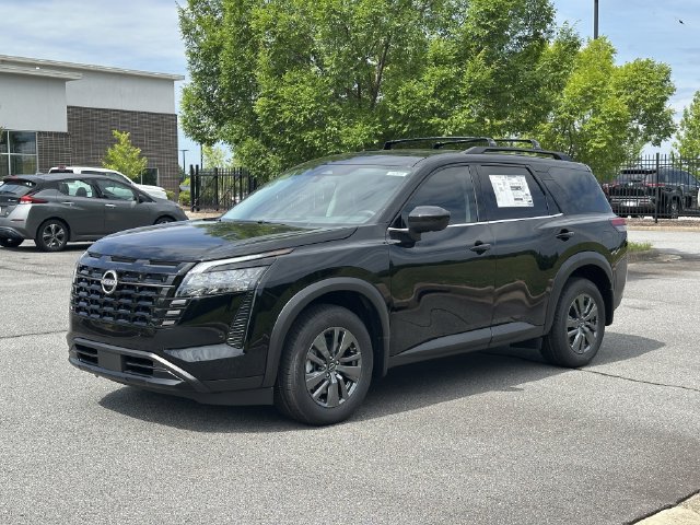 New 2026 Nissan Pathfinder SV w/ SV Premium Package AWD/4WD image 3