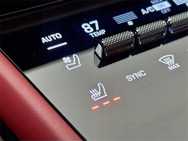 Used 2024 Porsche Cayenne w/ Sport Chrono Package image 19