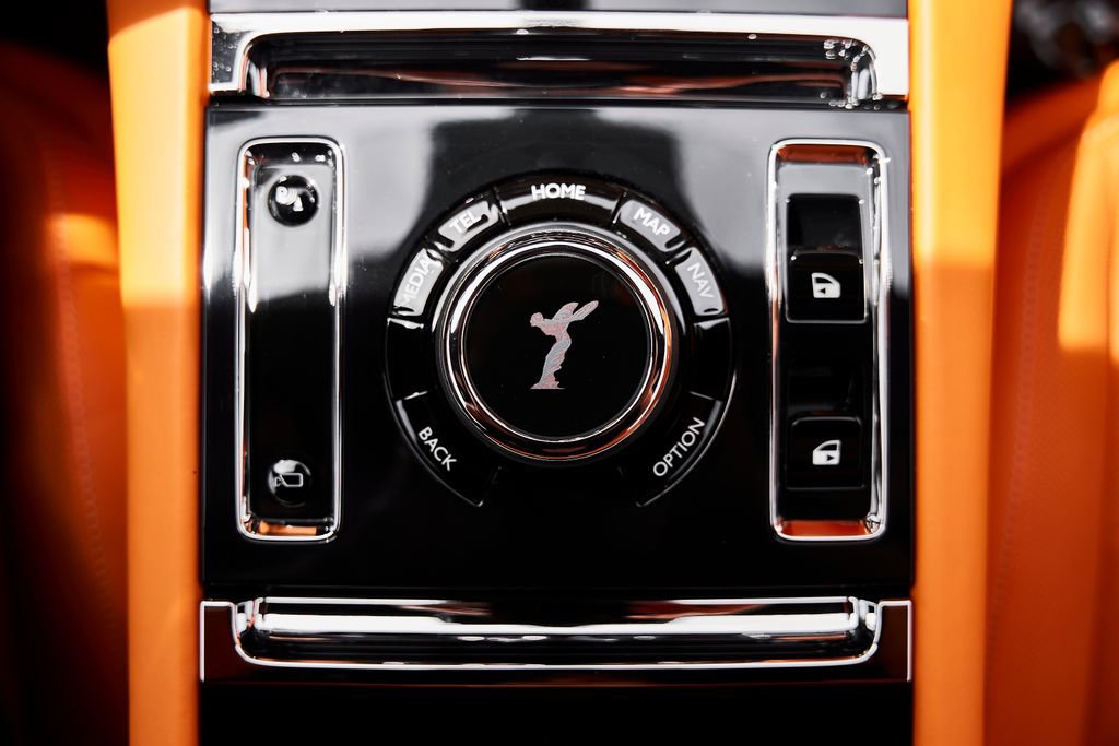 Used 2025 Rolls-Royce Spectre w/ Spectre Launch Package image 58