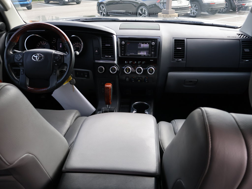 Used 2019 Toyota Sequoia Platinum AWD/4WD image 14