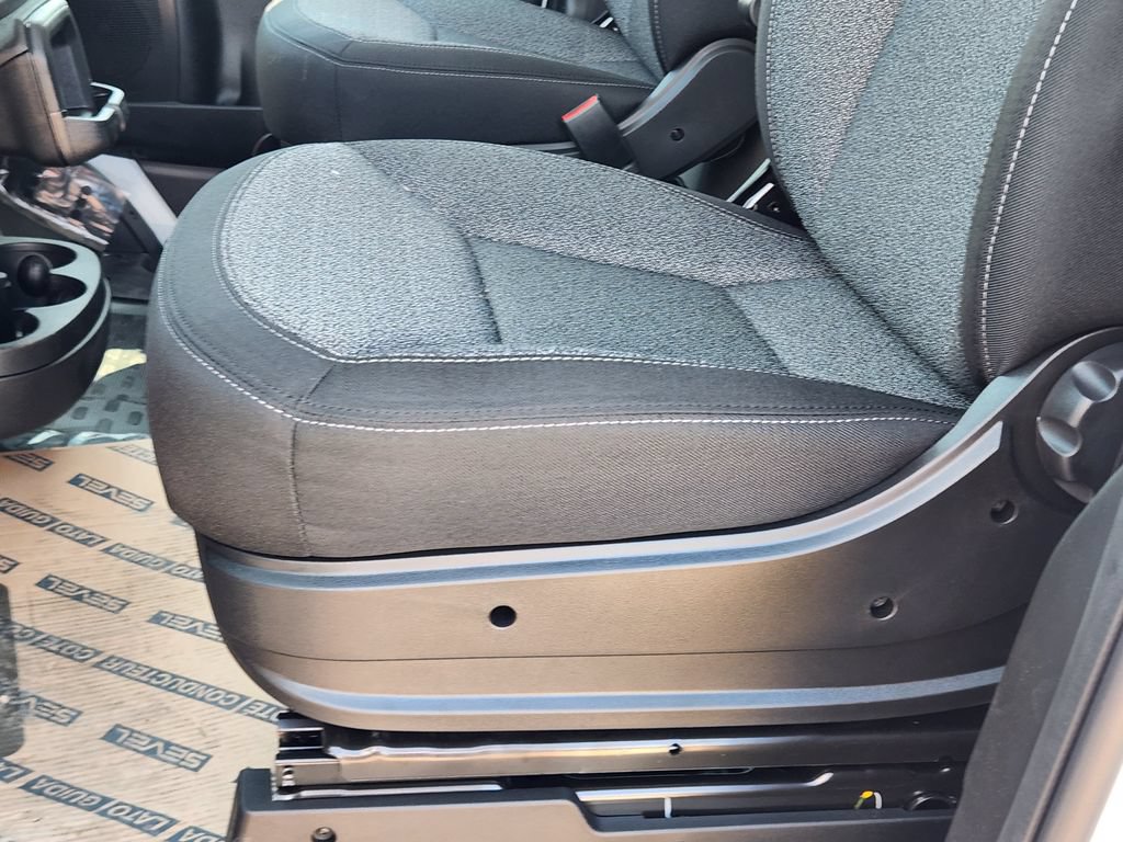 New 2026 RAM ProMaster 2500 w/ Convenience Group FWD image 18