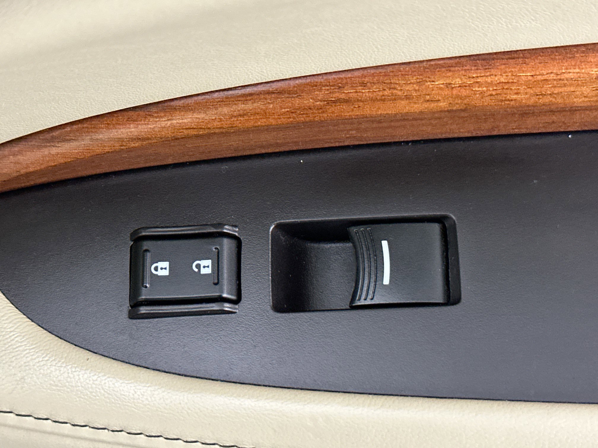 Used 2018 Acura MDX FWD w/ Advance Package image 29