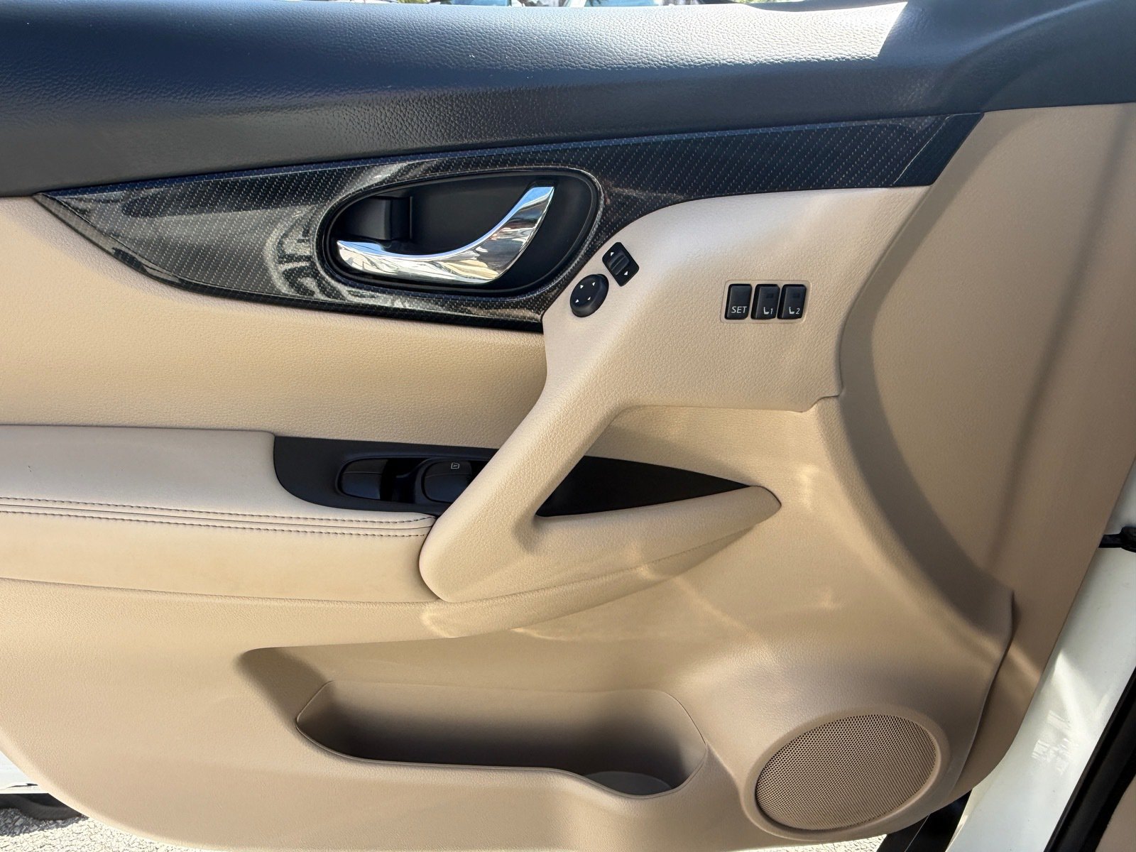 Used 2019 Nissan Rogue SL w/ Premium Package FWD image 36