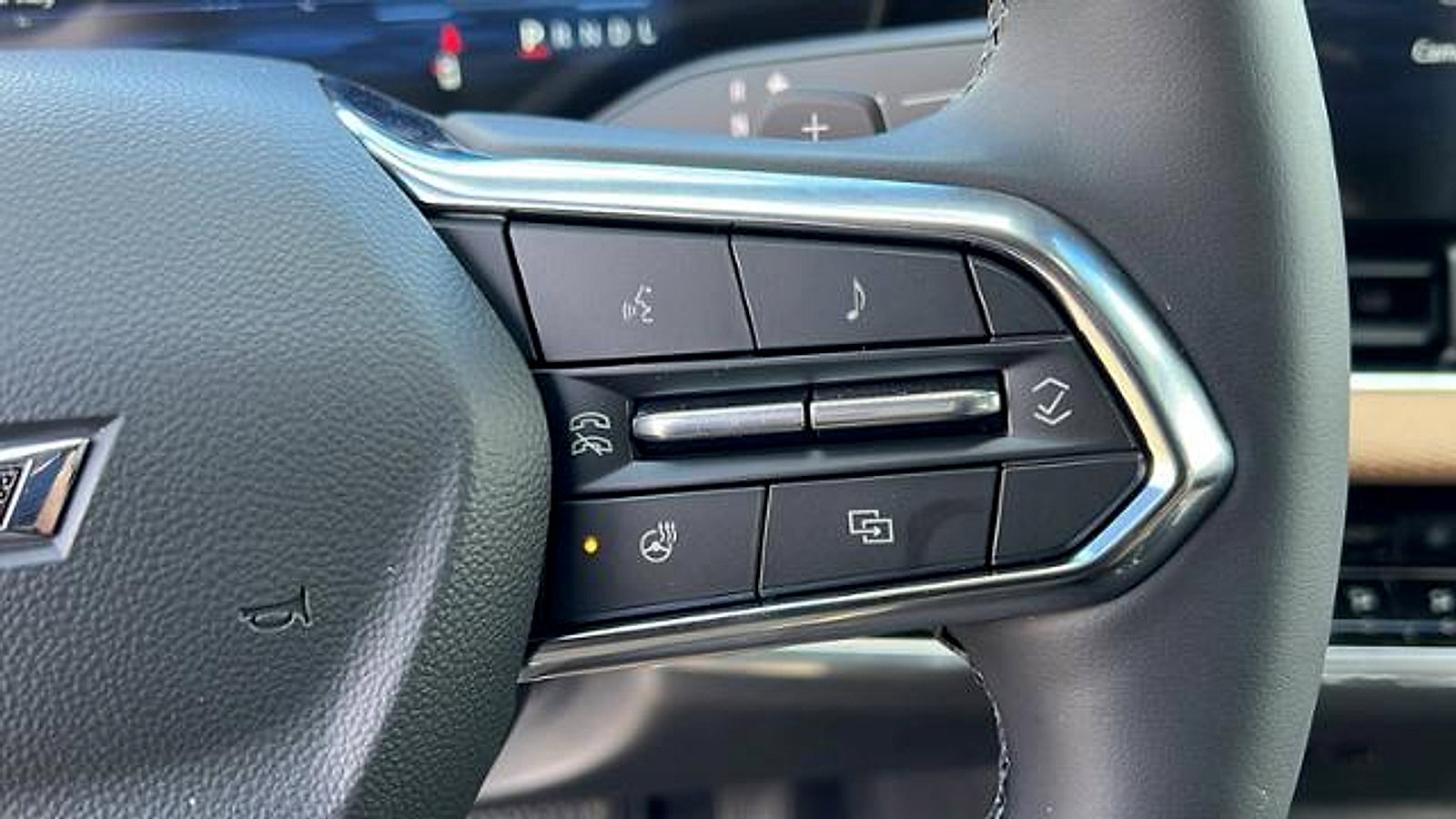 New 2026 Chevrolet Equinox ACTIV w/ Convenience Package III image 25