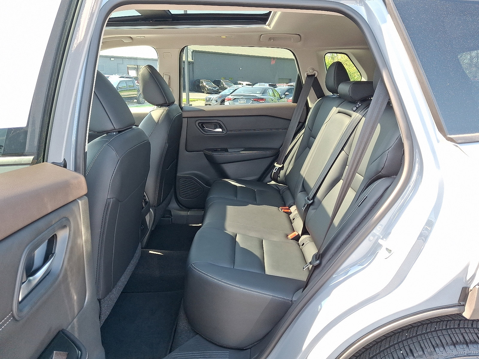 Certified 2023 Nissan Rogue SL AWD/4WD image 12