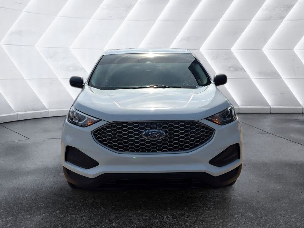 Used 2024 Ford Edge SE AWD/4WD image 2