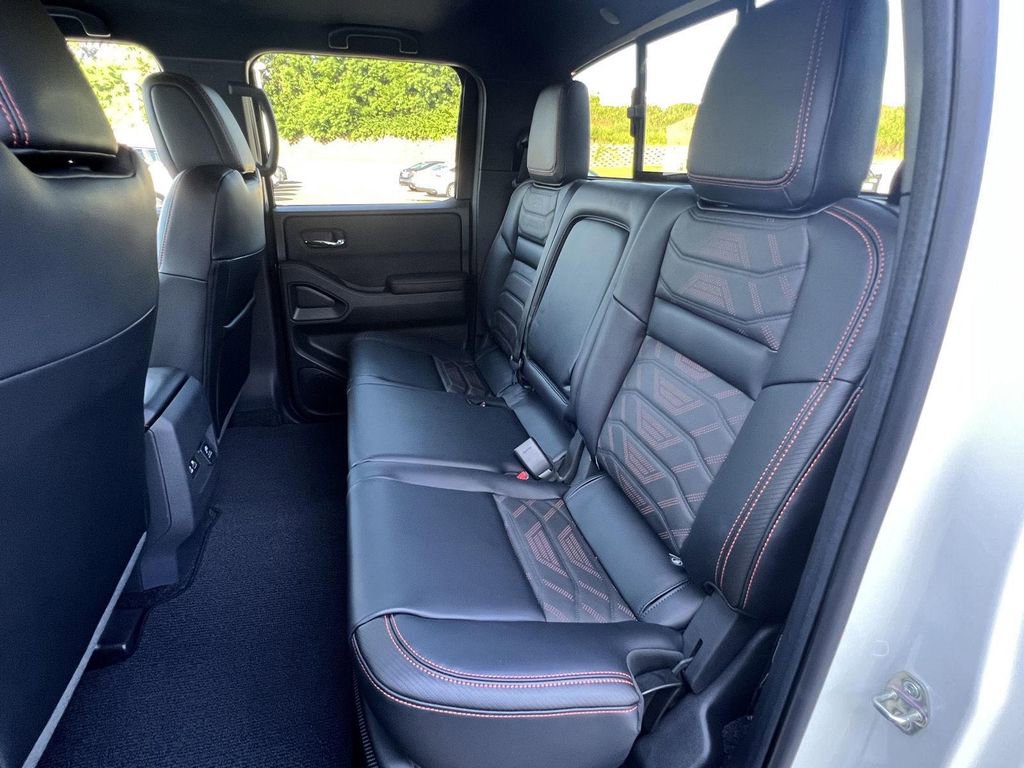 New 2025 Nissan Frontier PRO-4X w/ Pro Premium Package image 31