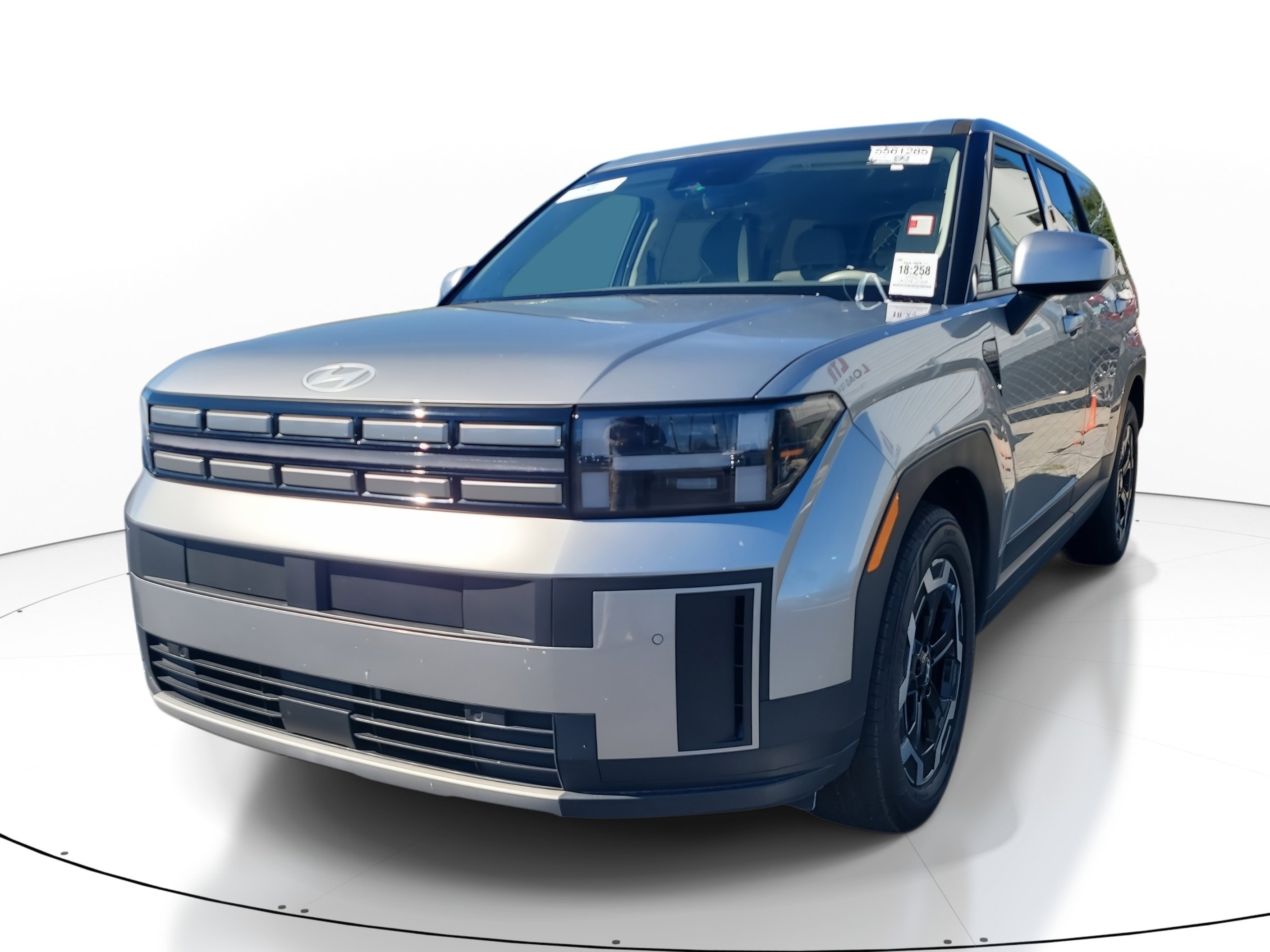 Used 2024 Hyundai Santa Fe SE image 3