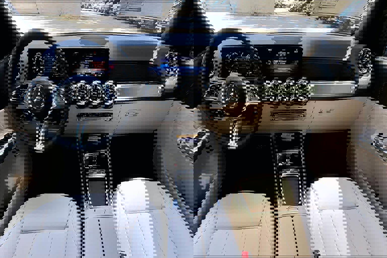 New 2026 Mercedes-Benz GLB 250 4MATIC image 8