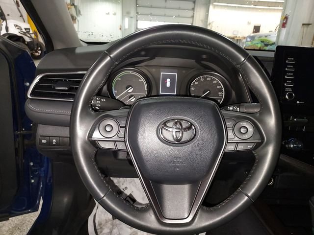 Used 2024 Toyota Camry SE w/ Convenience Package image 20