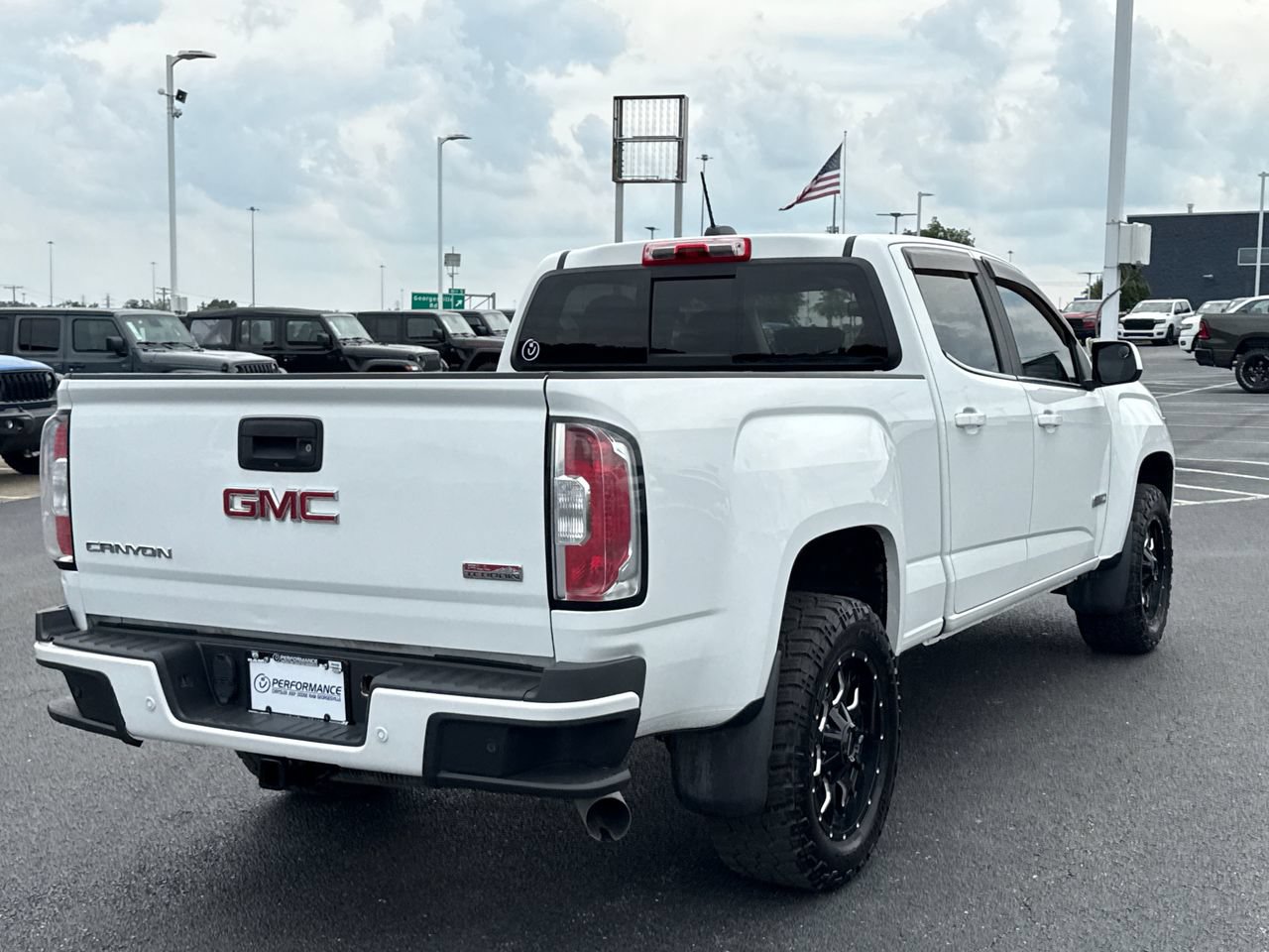 Used 2019 GMC Canyon All Terrain w/ Trailering Package AWD/4WD image 3