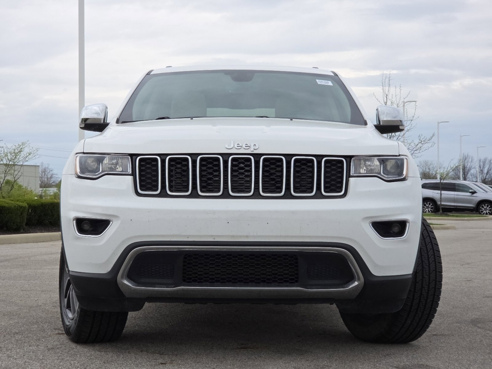 Used 2019 Jeep Grand Cherokee Limited AWD/4WD image 13
