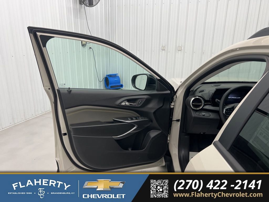 New 2026 Chevrolet Trax ACTIV w/ Driver Confidence Package image 8