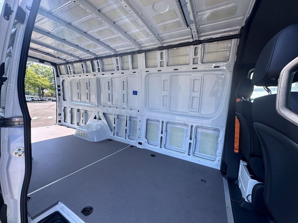 New 2025 Mercedes-Benz Sprinter 4500 image 26