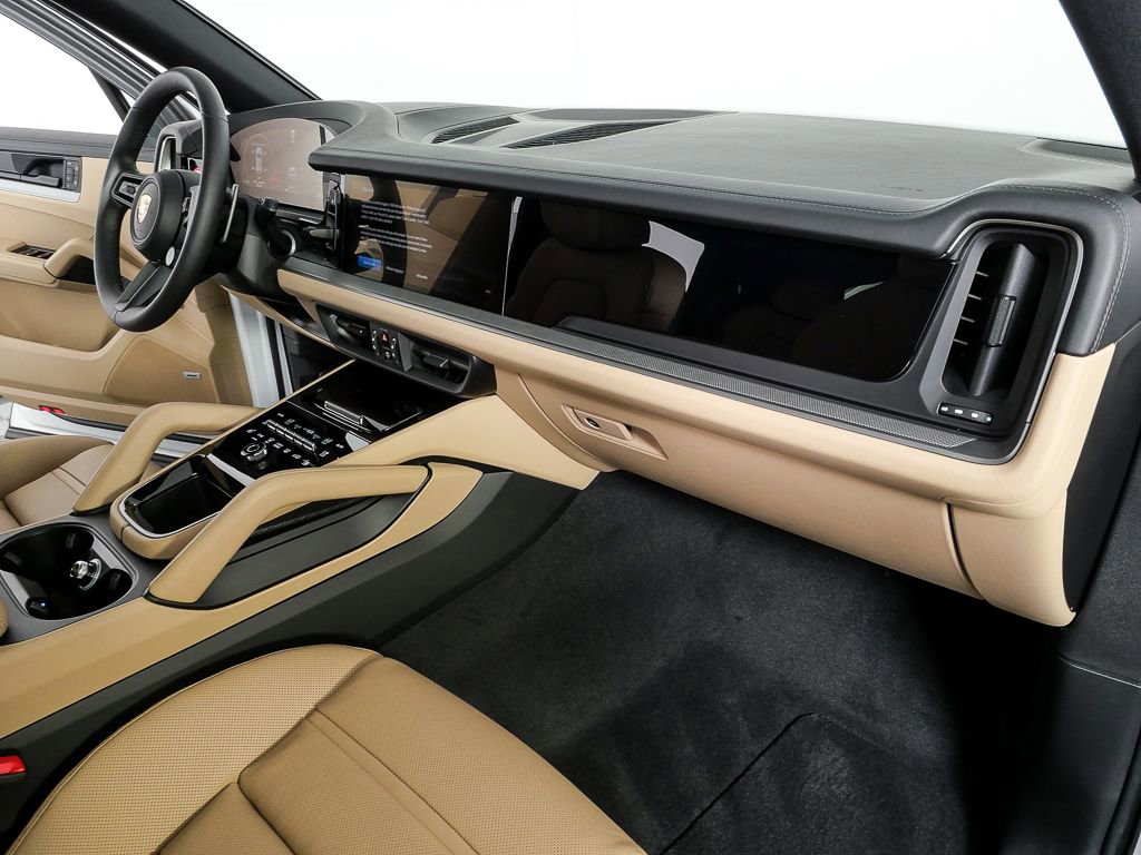 New 2026 Porsche Cayenne image 25
