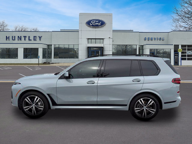 Used 2024 BMW X7 xDrive40i w/ Executive Package AWD/4WD image 7